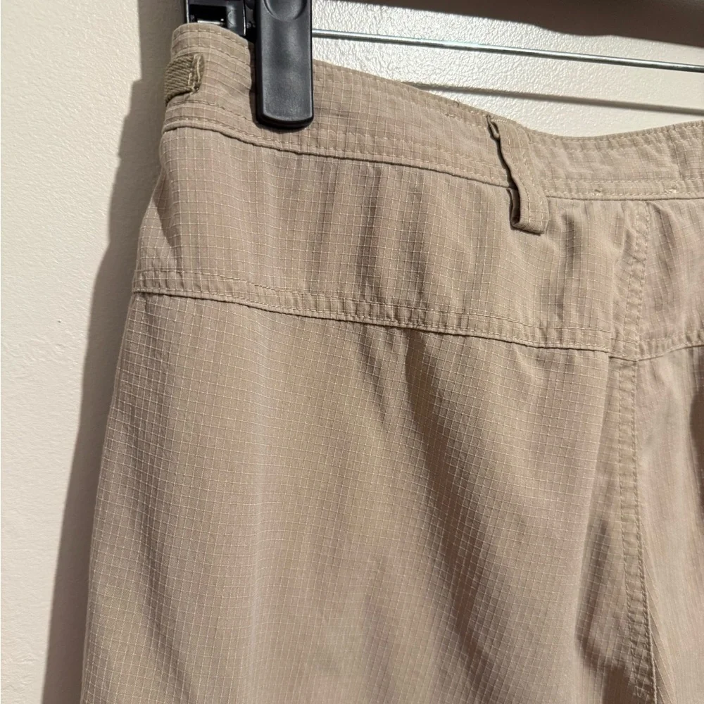 Men's The North Face Tan 100% Nylon Cargo Outdoor Hiking Shorts 32 Reg